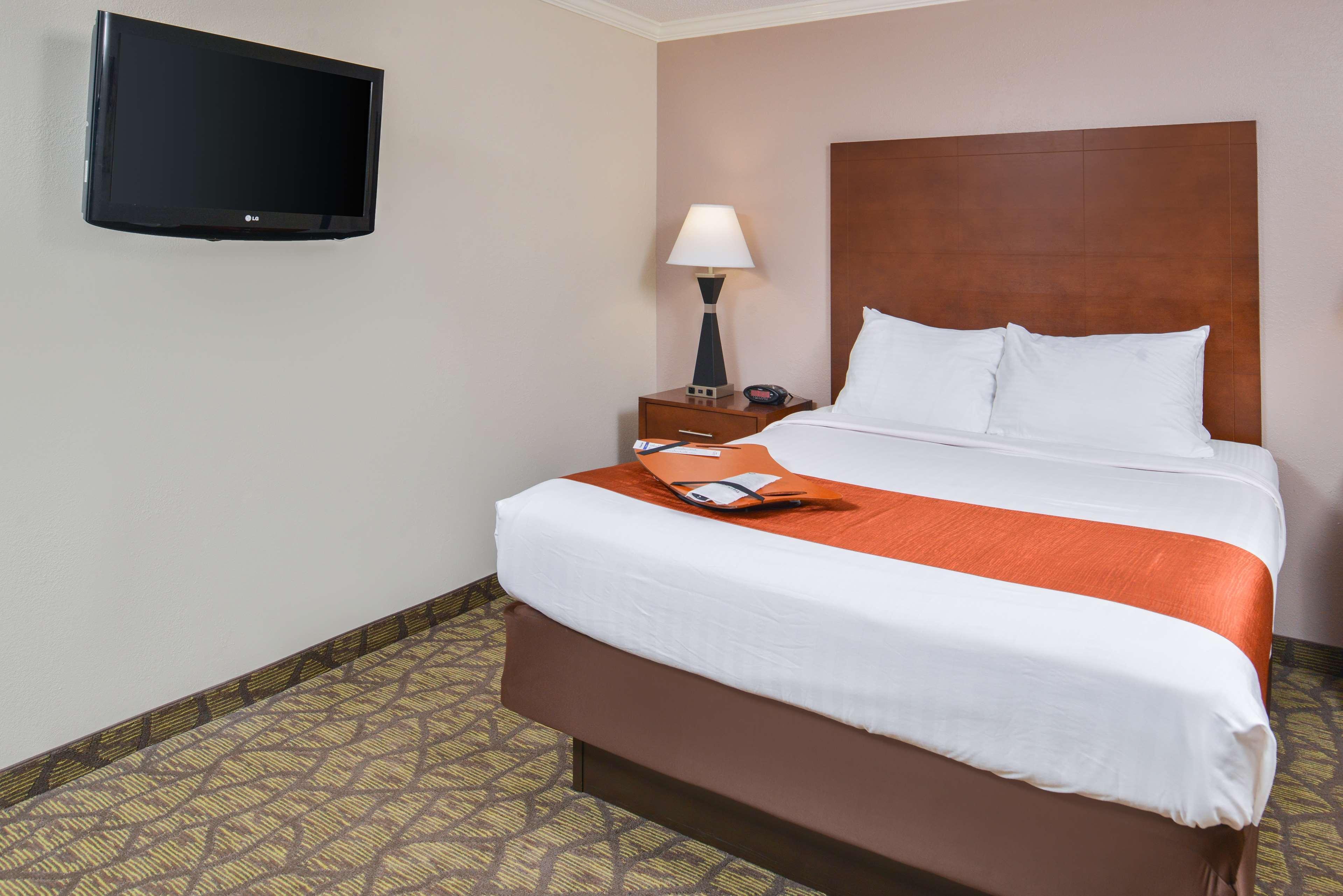 Best Western Of Hartland Exterior photo