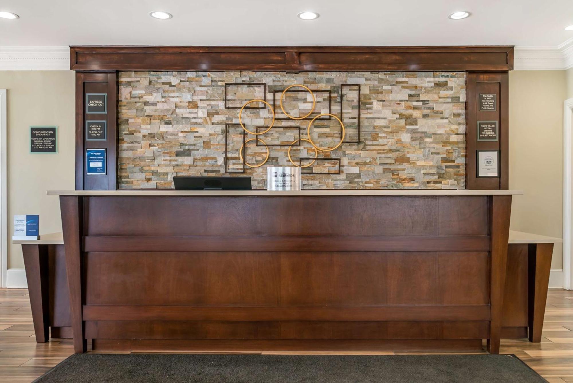 Best Western Of Hartland Exterior photo