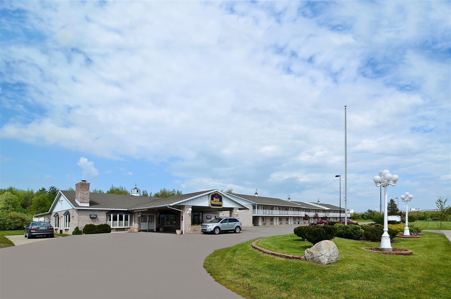 Best Western Of Hartland Exterior photo